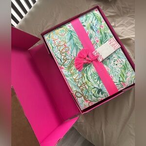 Lilly Pulitzer Calyssa Dress, size 4 wore 1 time for a wedding.